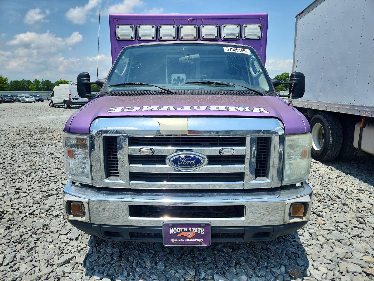 1FDWE3FS0JDC23229 · 2018 FORD ECONOLINE · 5/13