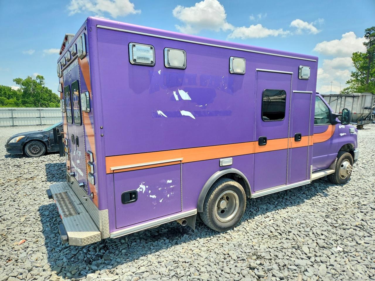 1FDWE3FS0JDC23229 · 2018 FORD ECONOLINE · 3/13