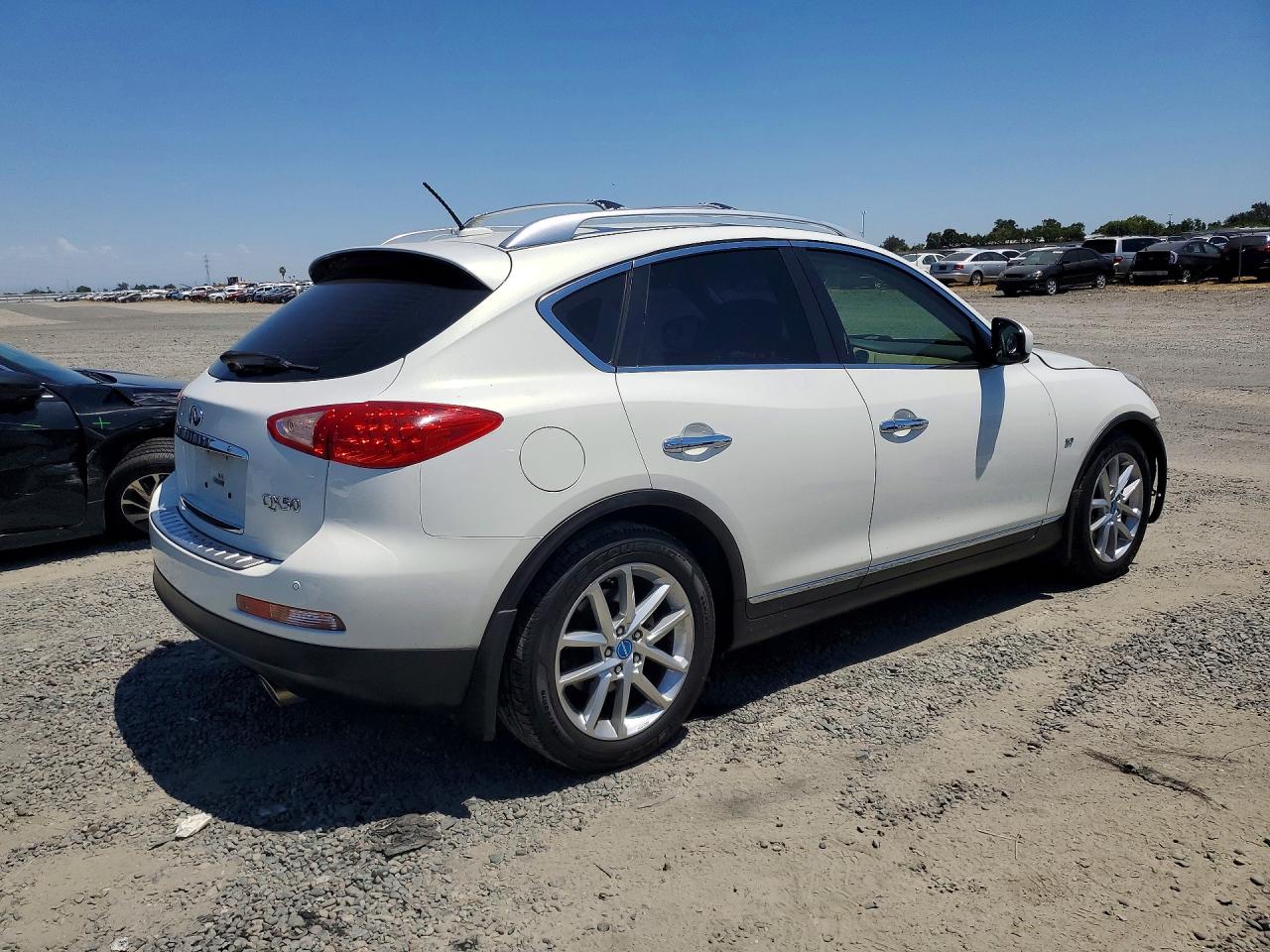 JN1BJ0HRXFM773894 · 2015 INFINITI QX50 · 3/14