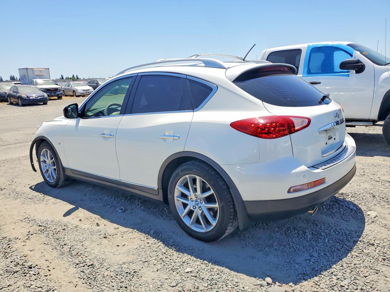 JN1BJ0HRXFM773894 · 2015 INFINITI QX50 · 2/14