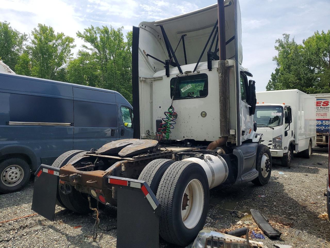 1XPBA48X7FD299369 · 2015 PETERBILT 579 · 4/10