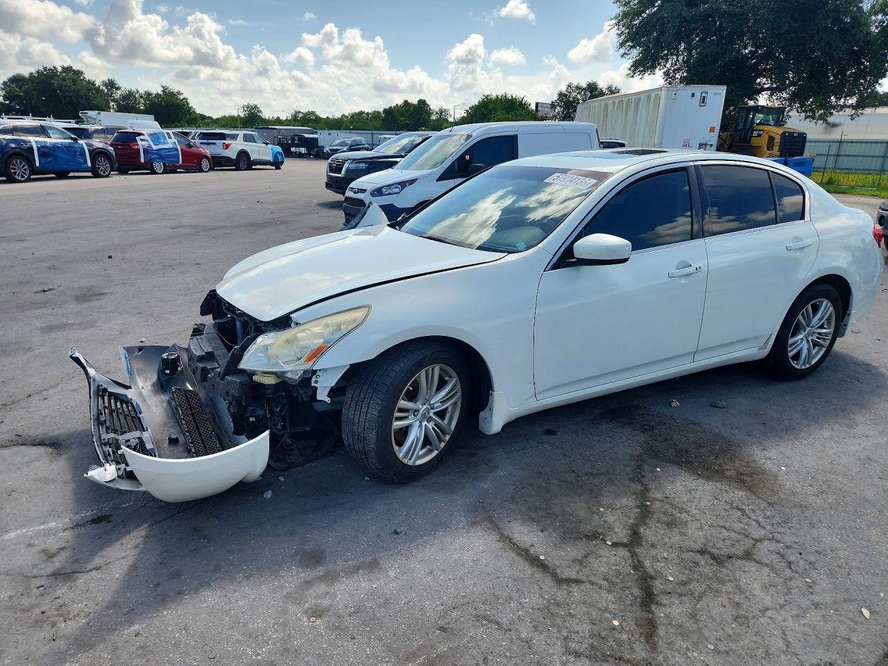 2013 INFINITI G37 SEDAN