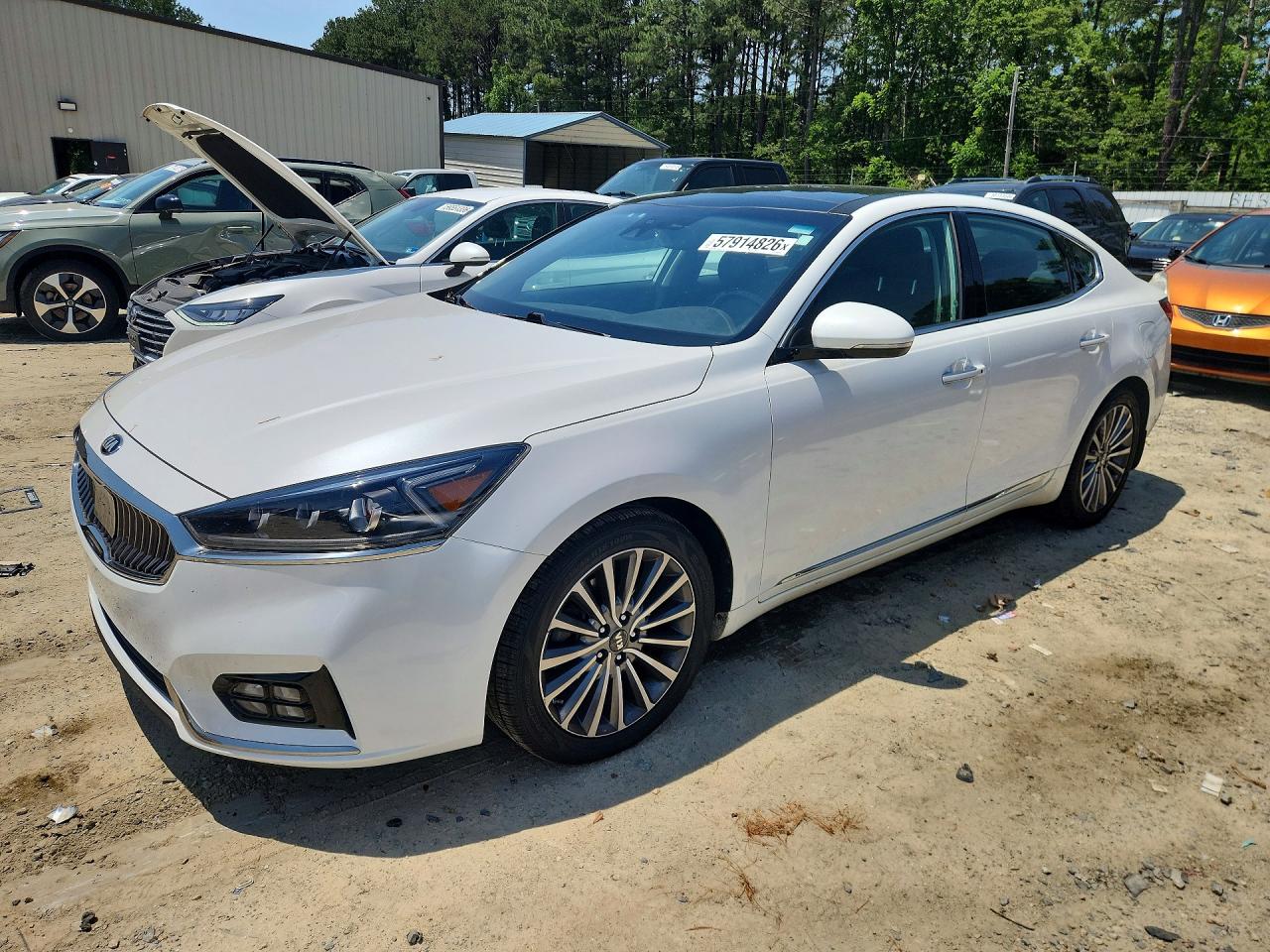 KNALC4J13H5072454 · 2017 KIA CADENZA