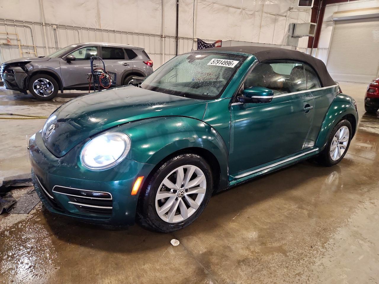 3VW517AT2HM809946 · 2017 VOLKSWAGEN BEETLE