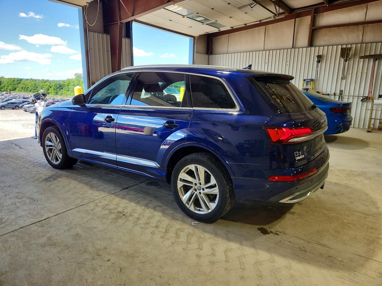 WA1LXAF73LD000164 · 2020 AUDI Q7 · 2/13