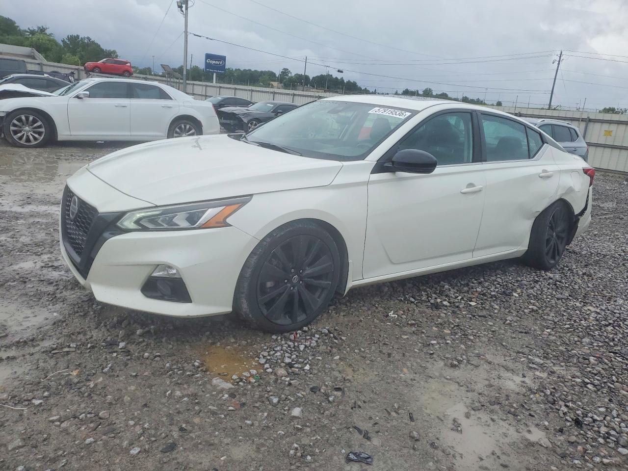 2022 NISSAN ALTIMA SR