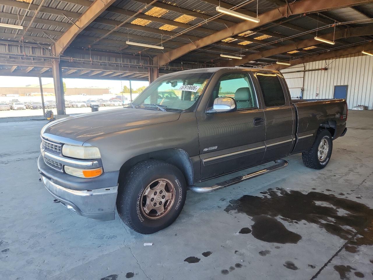 2GCEK19T4Y1359385 · 2000 CHEVROLET SILVERADO