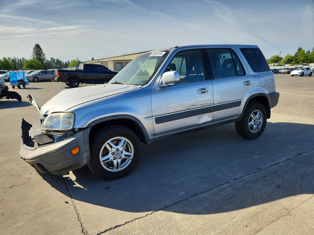 JHLRD1869WC106807 · 1998 HONDA CR-V