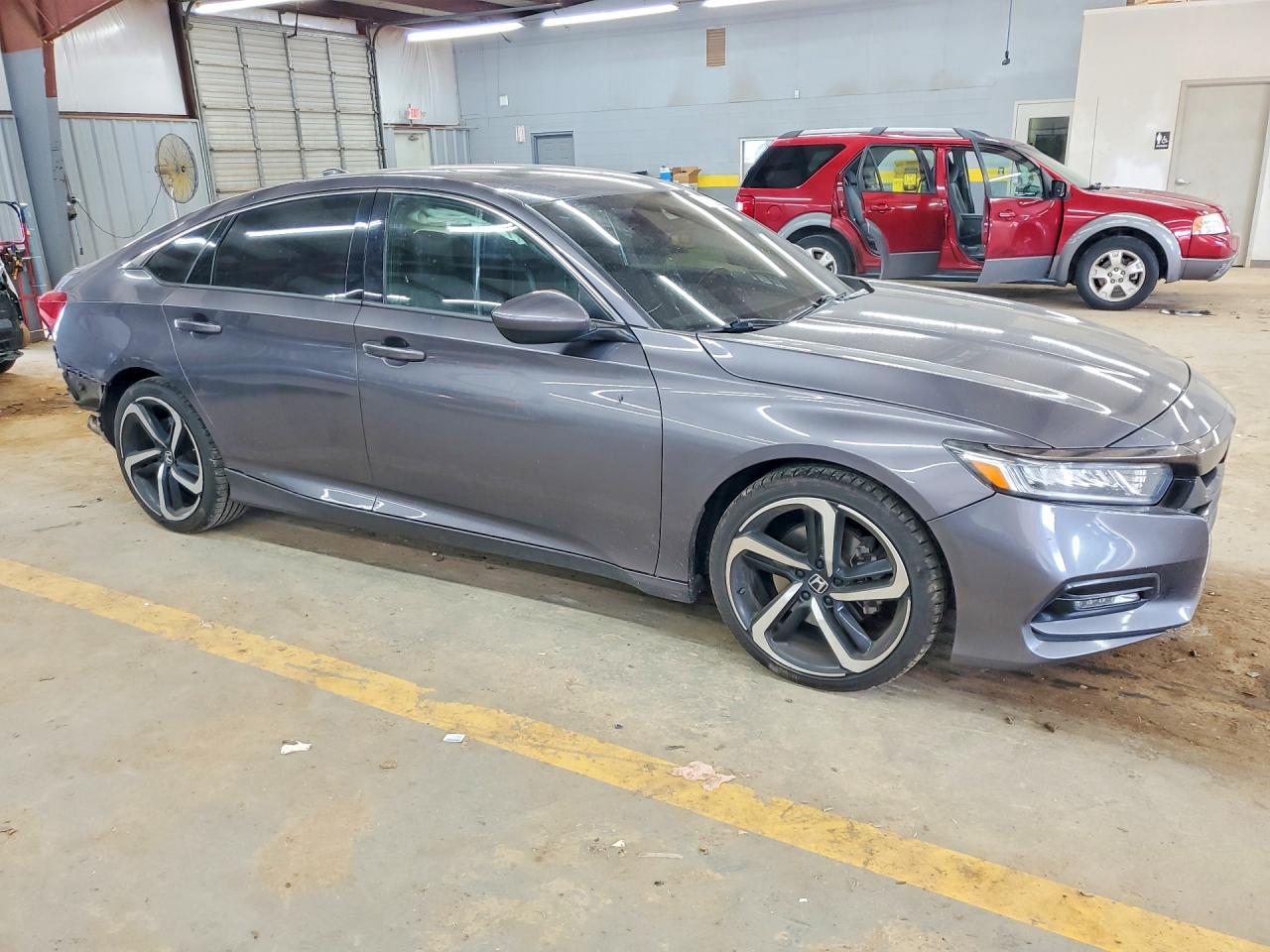 1HGCV2F31KA013785 · 2019 HONDA ACCORD · 4/12