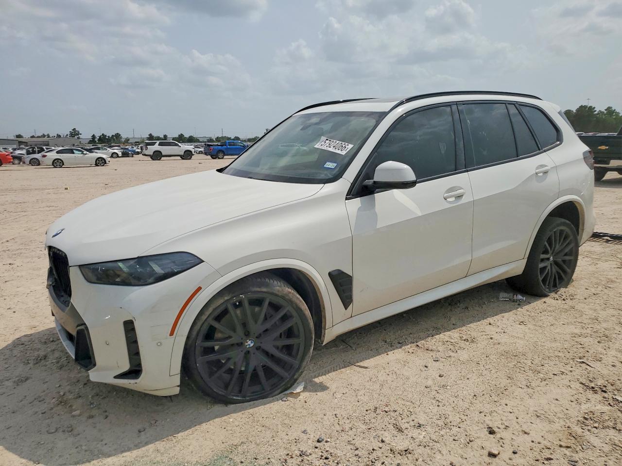 5UX13EU04R9S18694 · 2024 BMW X5