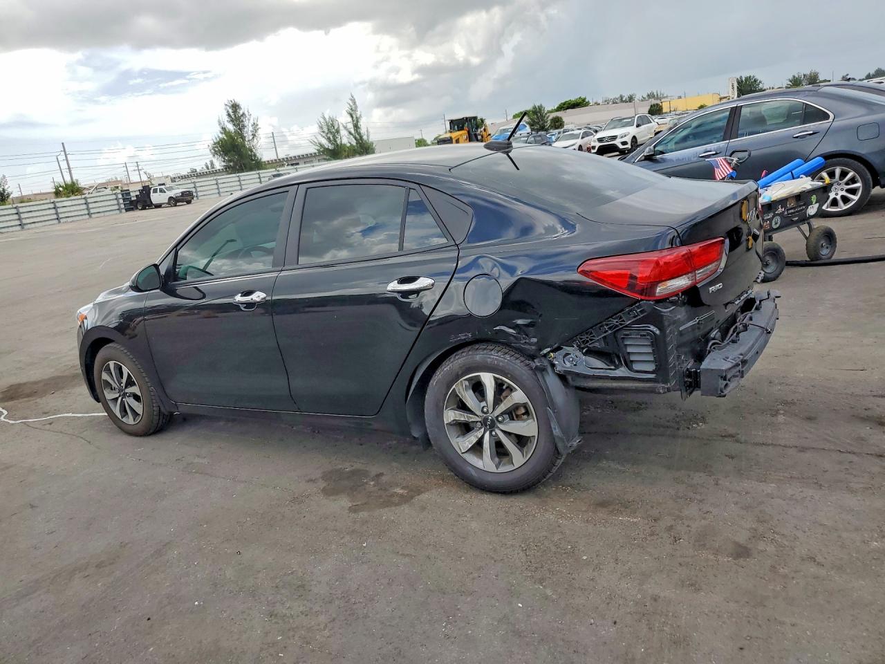 3KPA24AD1NE505180 · 2022 KIA RIO · 2/12