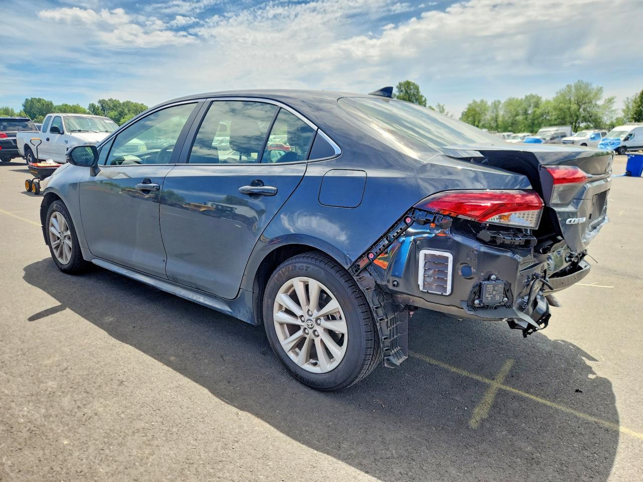 JTDBCMFE0T3133676 · 2026 TOYOTA COROLLA HYBRID · 2/13