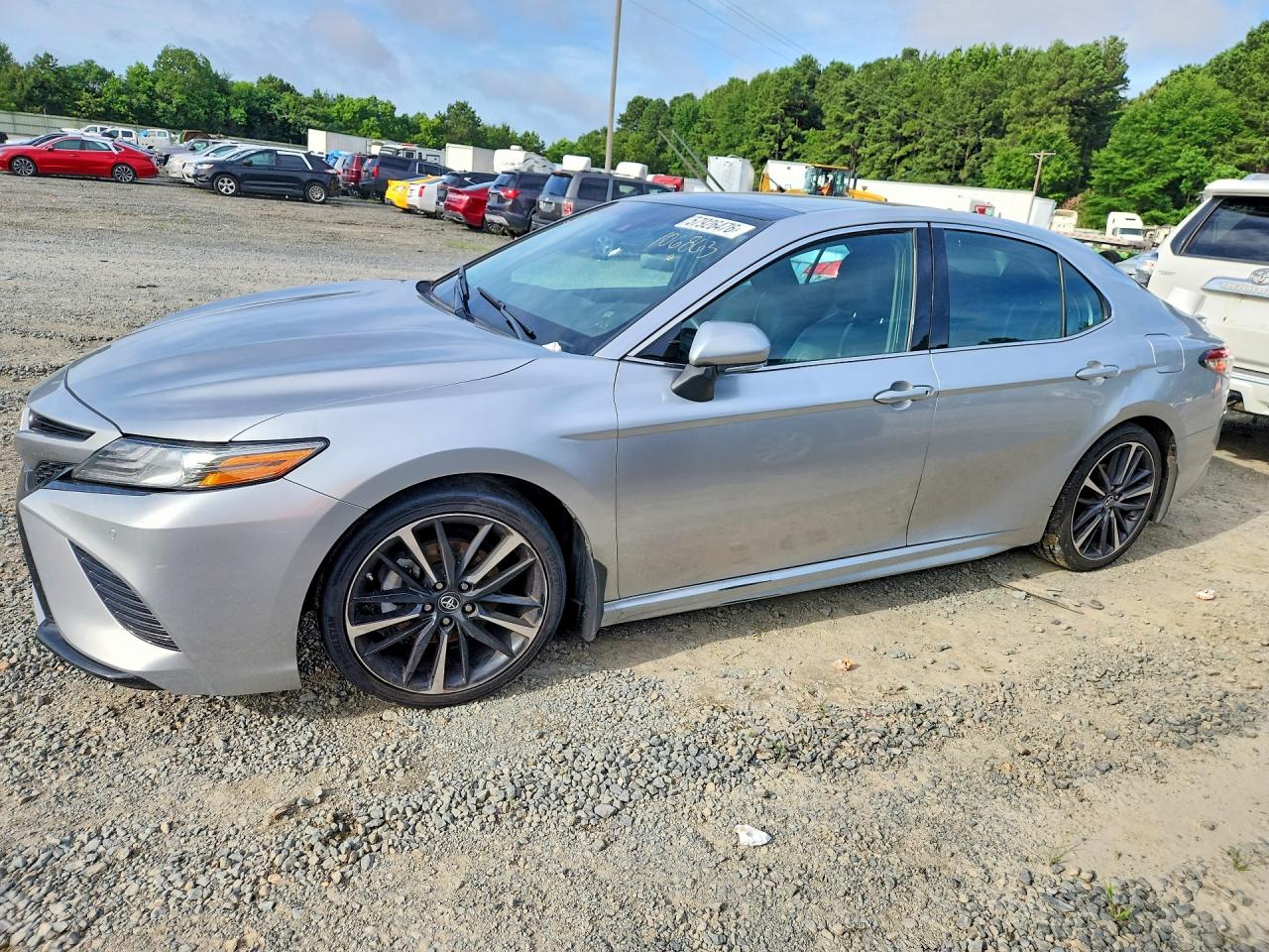 4T1B61HK2JU106863 · 2018 TOYOTA CAMRY