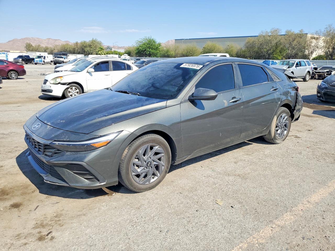 2024 HYUNDAI ELANTRA