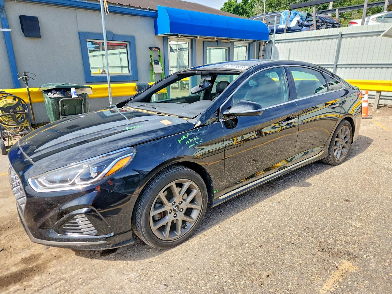 5NPE34AB7JH658066 · 2018 HYUNDAI SONATA