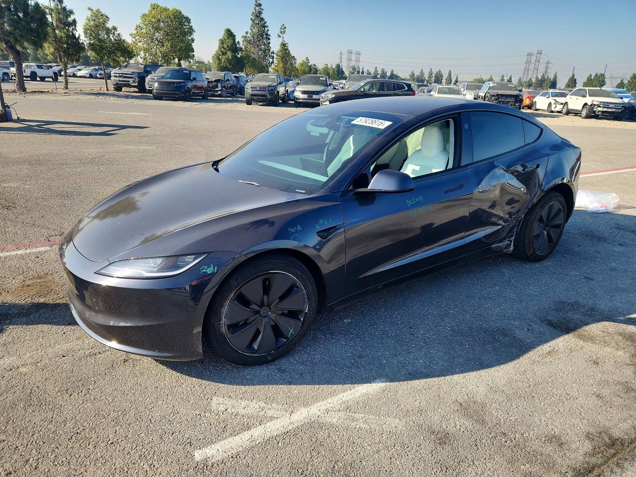 5YJ3E1EB1SF987811 · 2025 TESLA MODEL 3