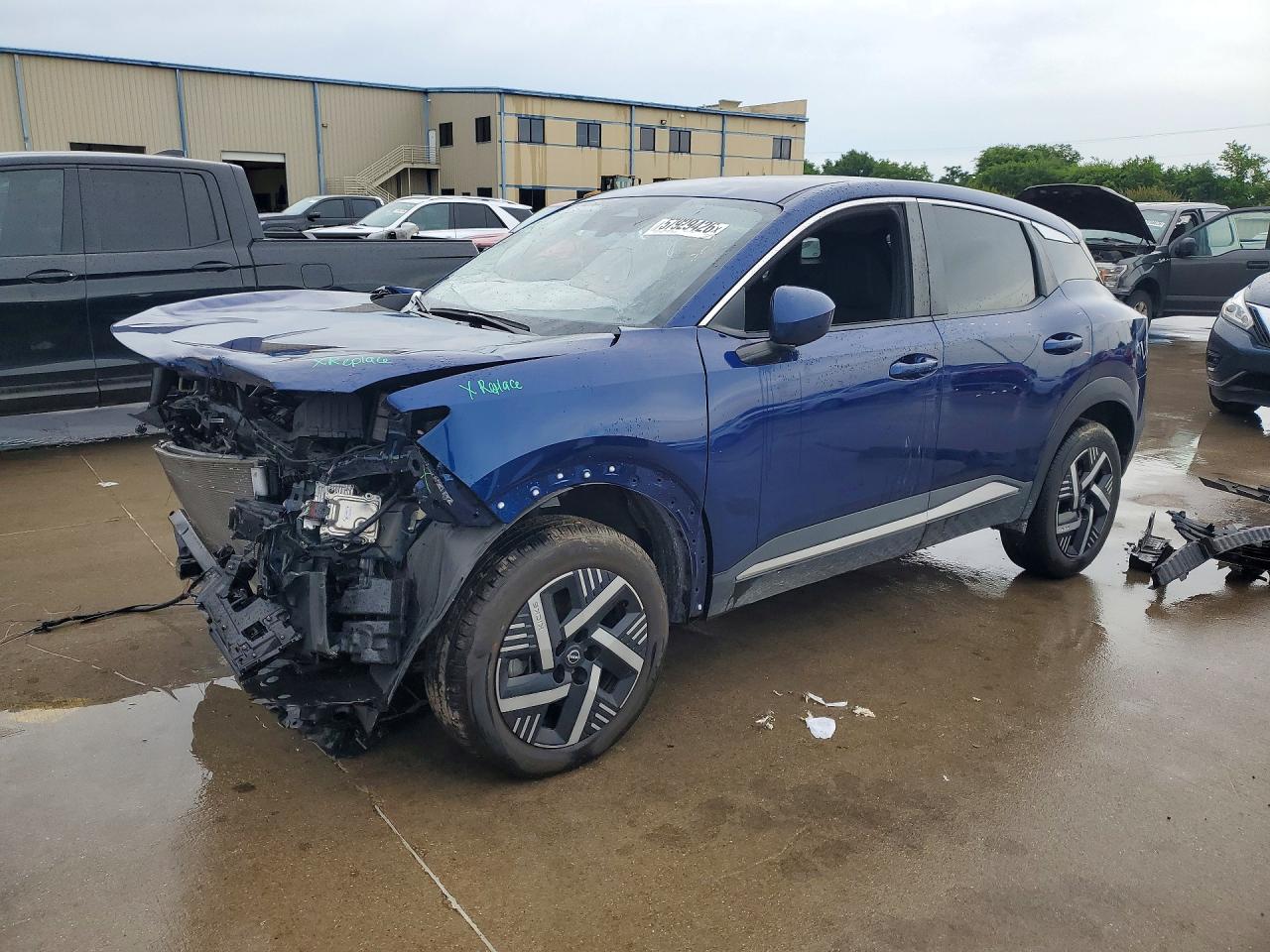 3N8AP6CA3SL330314 · 2025 NISSAN KICKS
