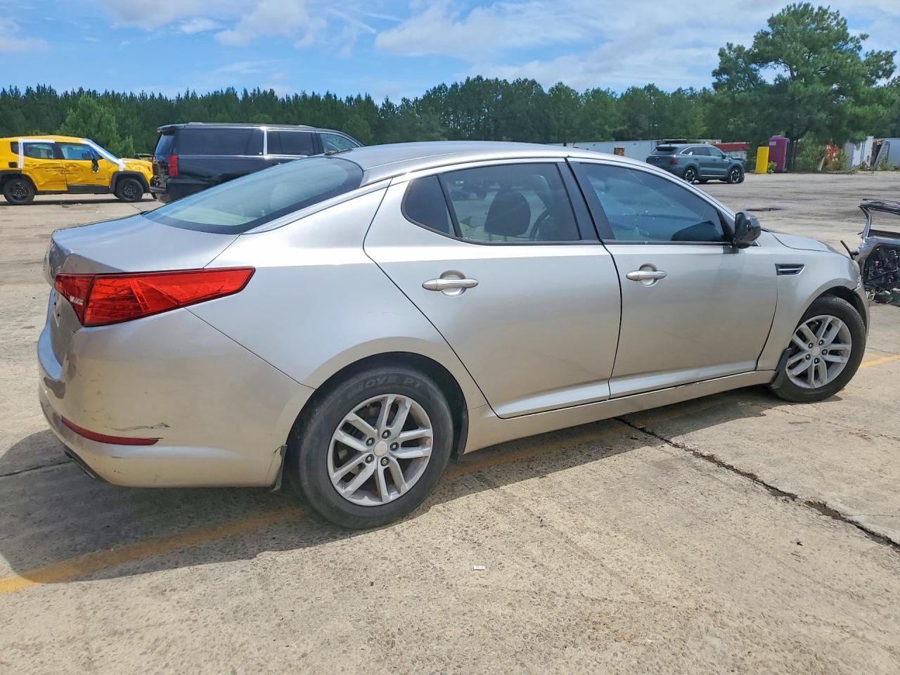 KNAGM4A71C5276715 · 2012 KIA OPTIMA · 3/12