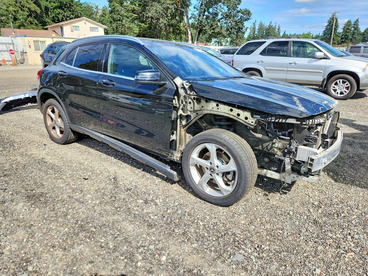WDCTG4GB2LU026100 · 2020 MERCEDES-BENZ GLA · 4/14