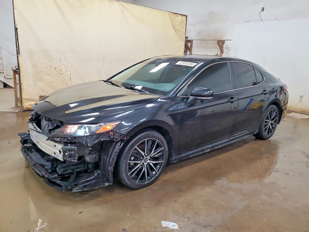 4T1G11AK9NU632962 · 2022 TOYOTA CAMRY