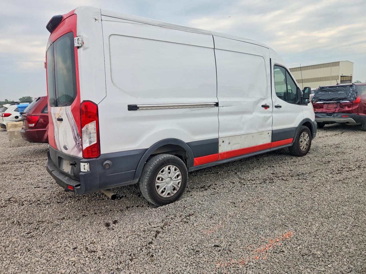 1FTBR1C80LKA30632 · 2020 FORD TRANSIT · 3/13