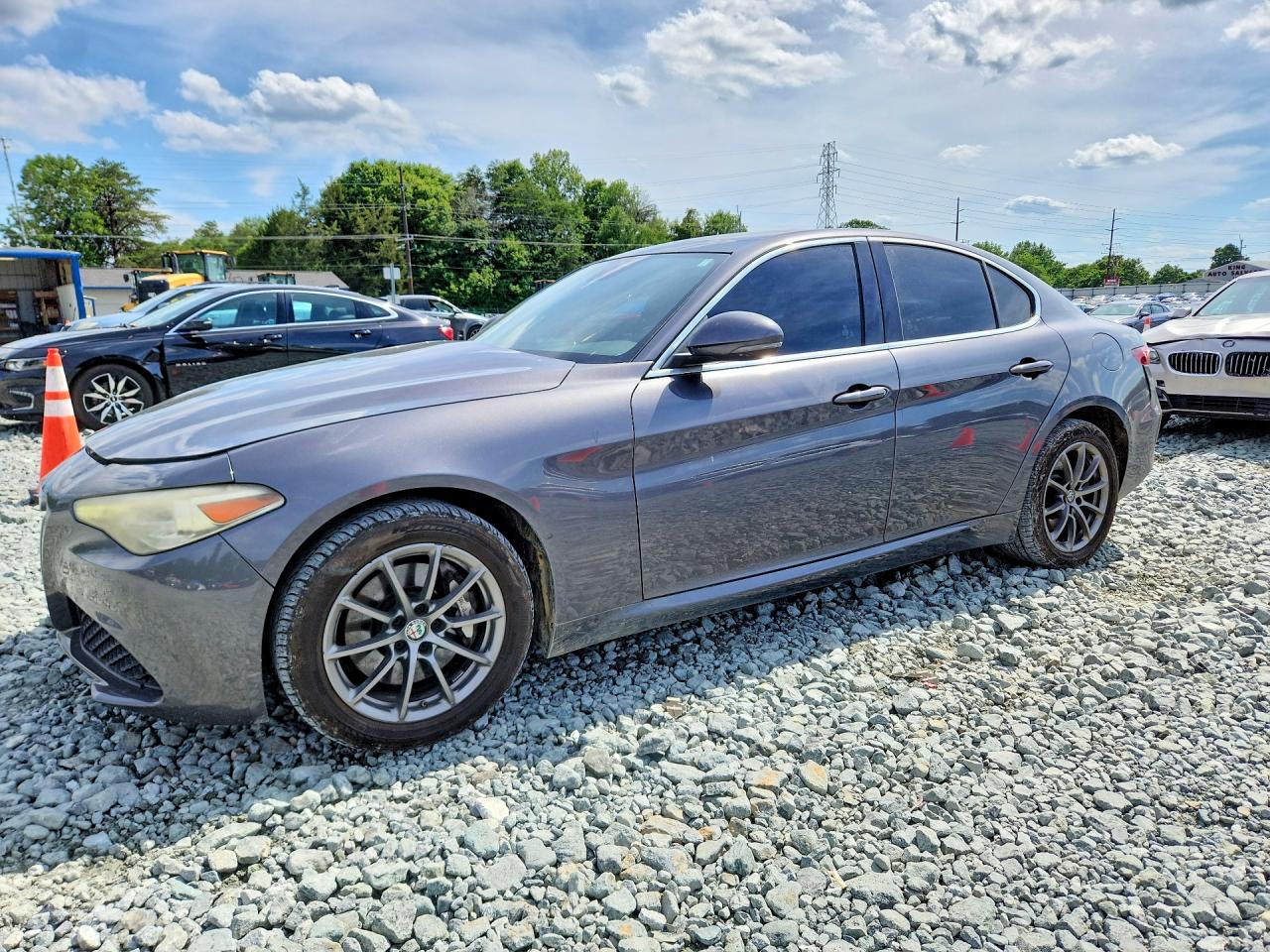 ZARFAEDN7J7566715 · 2018 ALFA ROMEO GIULIA