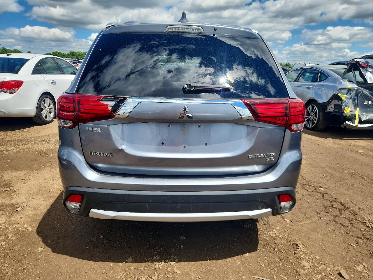 JA4AD3A32HZ070846 · 2017 MITSUBISHI OUTLANDER · 6/13