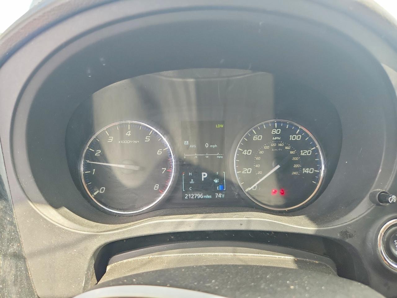 JA4AD3A32HZ070846 · 2017 MITSUBISHI OUTLANDER · 9/13