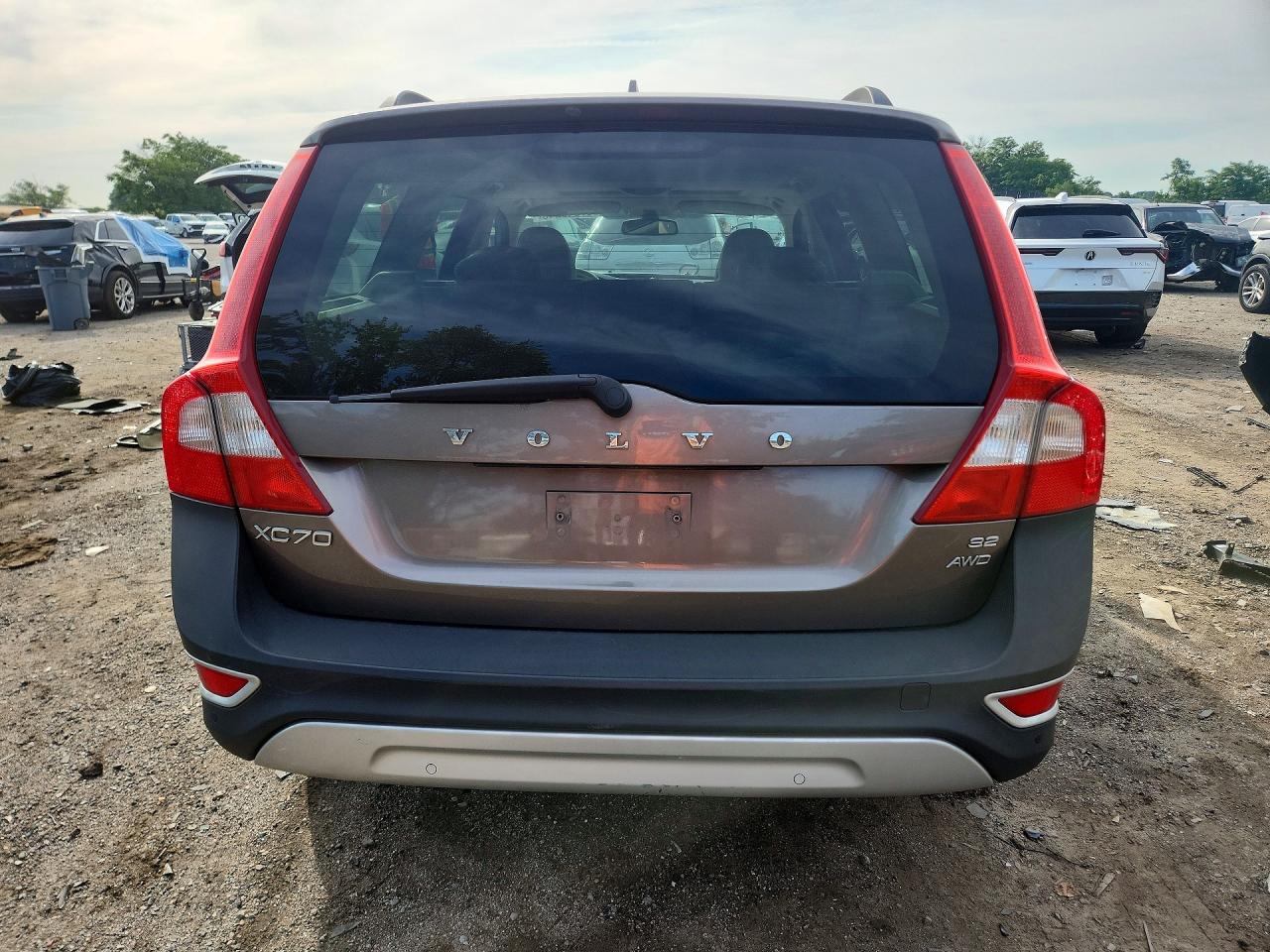 YV4982BZ4A1091953 · 2010 VOLVO XC70 · 6/12