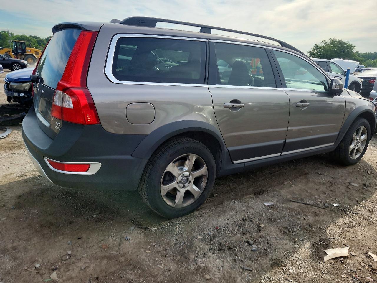 YV4982BZ4A1091953 · 2010 VOLVO XC70 · 3/12