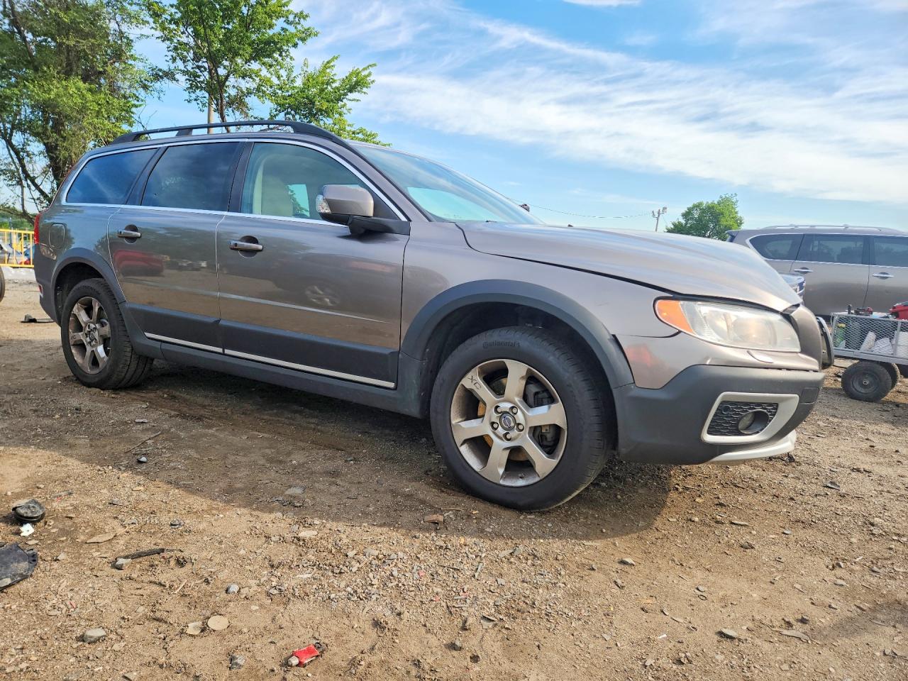 YV4982BZ4A1091953 · 2010 VOLVO XC70 · 4/12