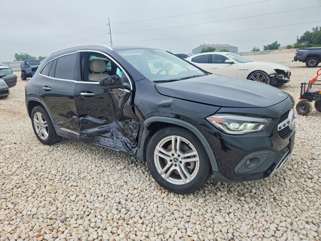 W1N4N4HB5MJ237513 · 2021 MERCEDES-BENZ GLA · 4/13