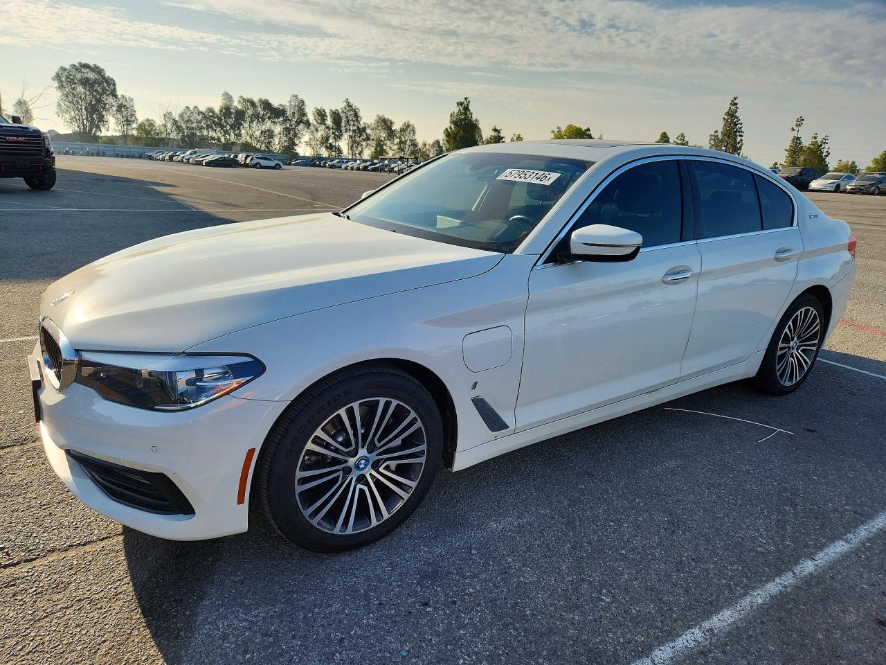 WBAJA9C57JB034260 · 2018 BMW 530E