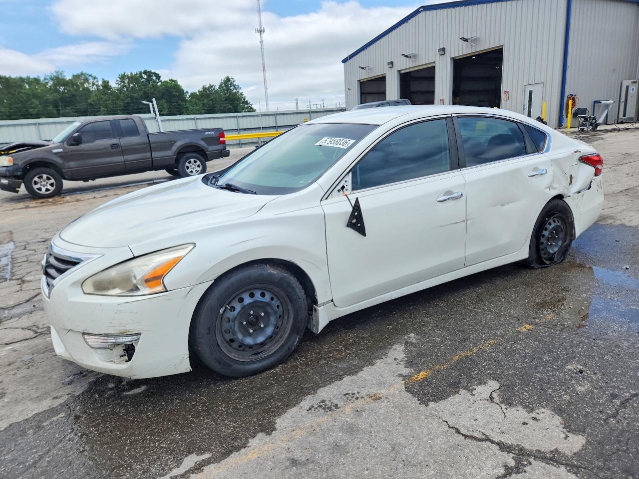 1N4AL3AP8FC179572 · 2015 NISSAN ALTIMA