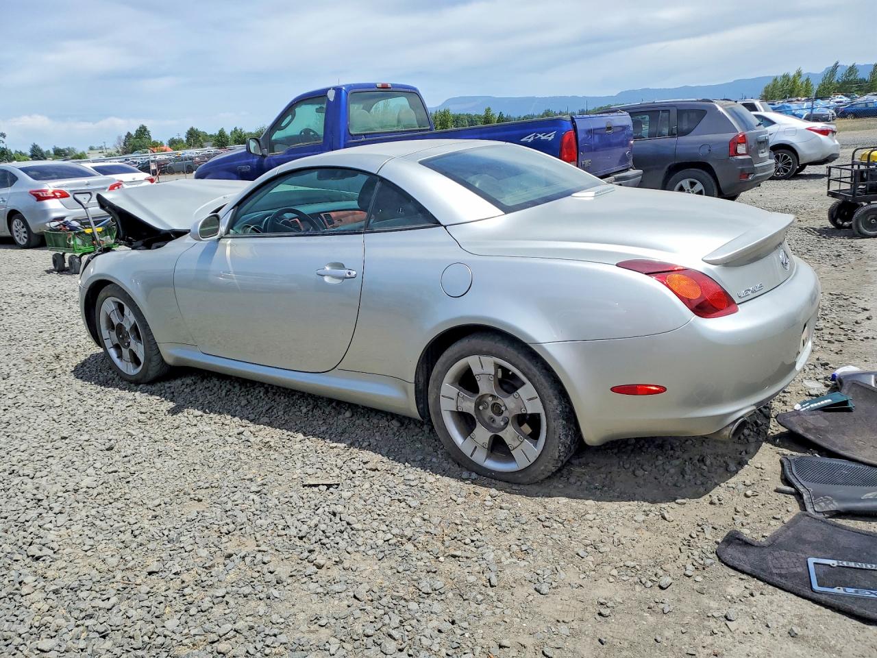 JTHFN48Y420003109 · 2002 LEXUS SC · 2/12