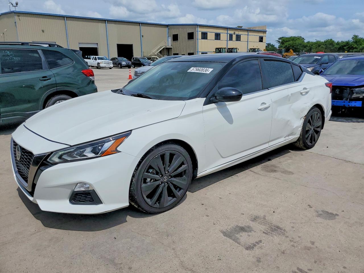 1N4BL4CVXNN385307 · 2022 NISSAN ALTIMA