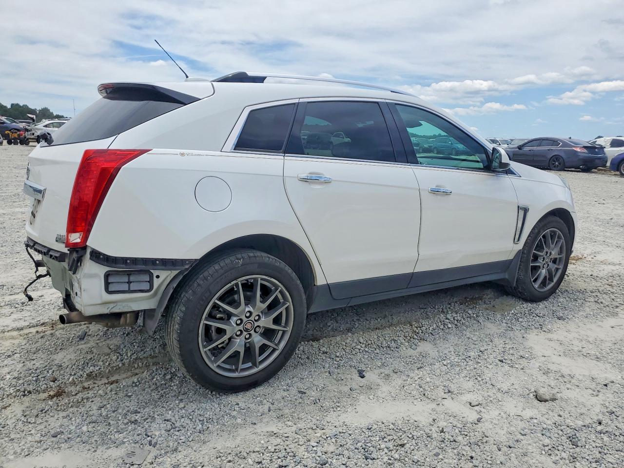 3GYFNDE33GS570495 · 2016 CADILLAC SRX · 3/12