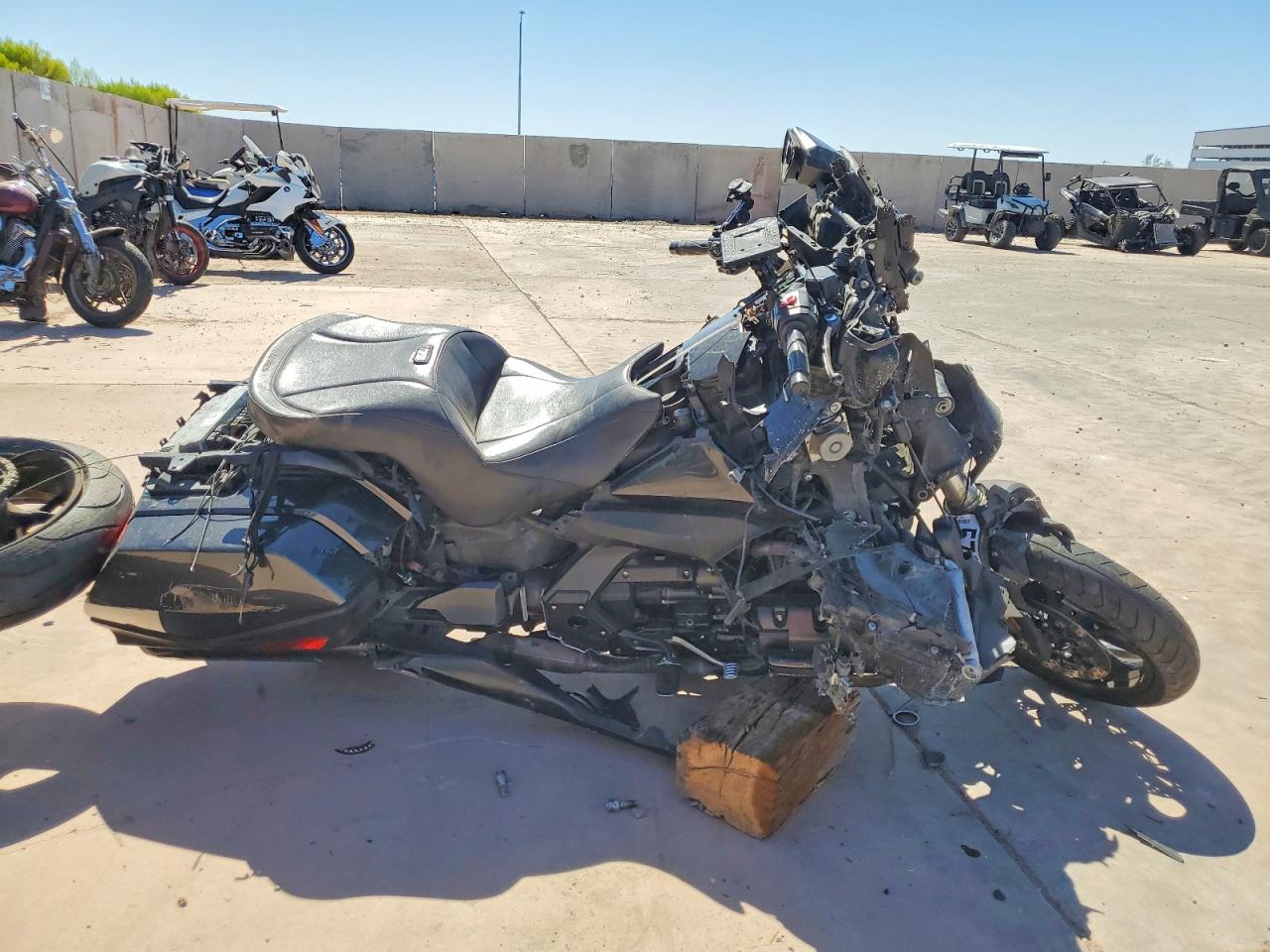JH2SC7904MK300010 · 2021 HONDA GL1800