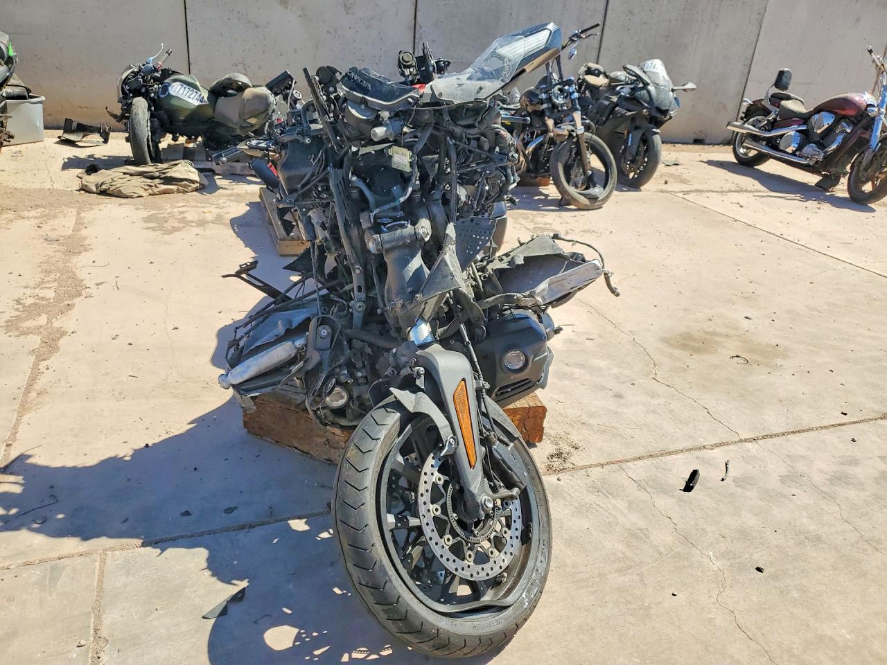 JH2SC7904MK300010 · 2021 HONDA GL1800 · 2/8