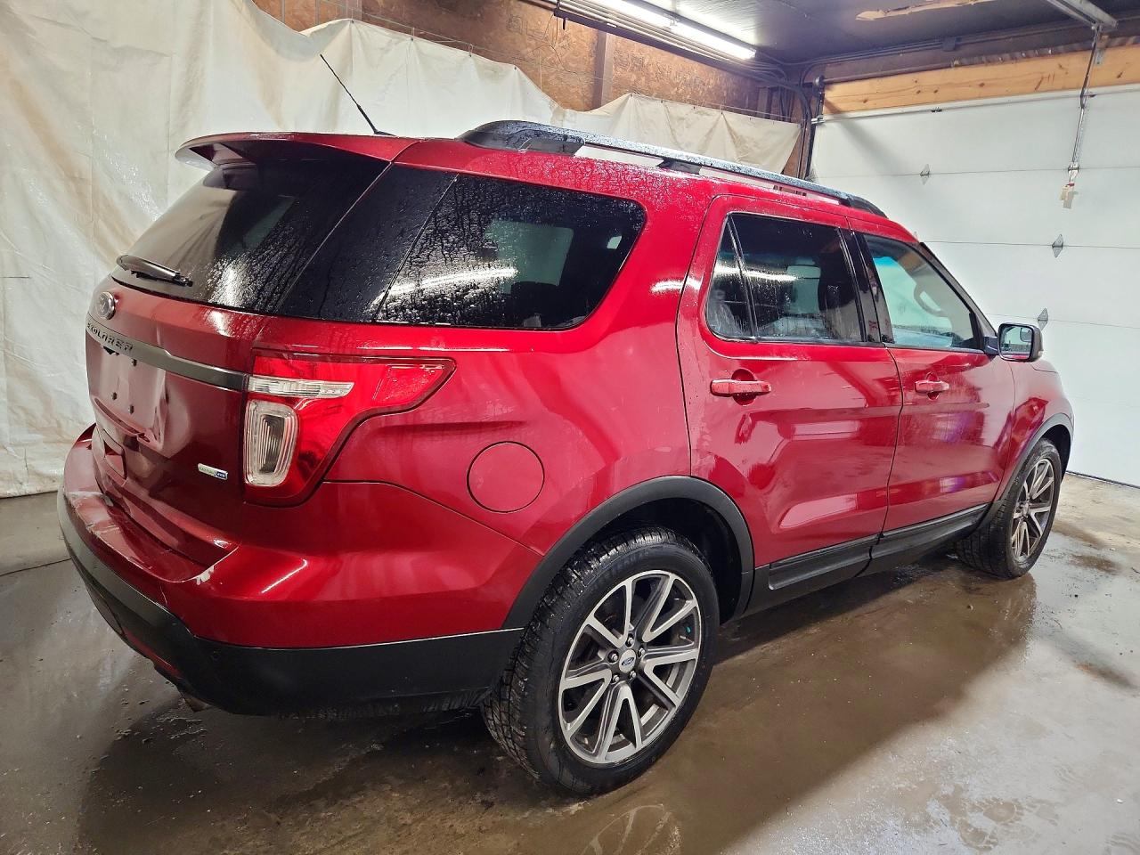 1FM5K8D84FGA33853 · 2015 FORD EXPLORER · 3/13