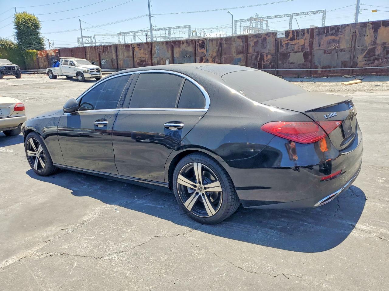 W1KAF4GB3NR054970 · 2022 MERCEDES-BENZ C · 2/12