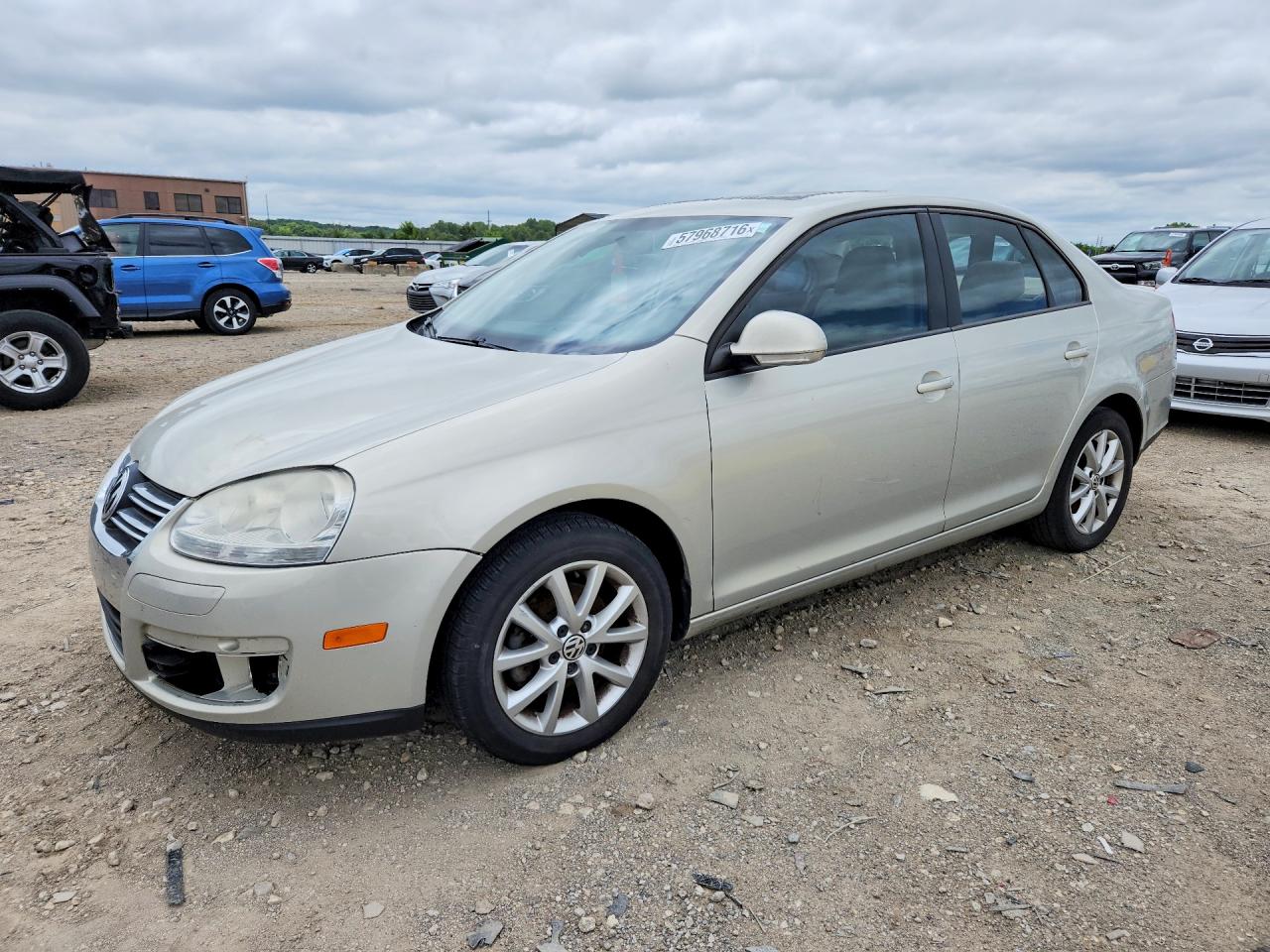 3VWRX7AJ8AM117548 · 2010 VOLKSWAGEN JETTA