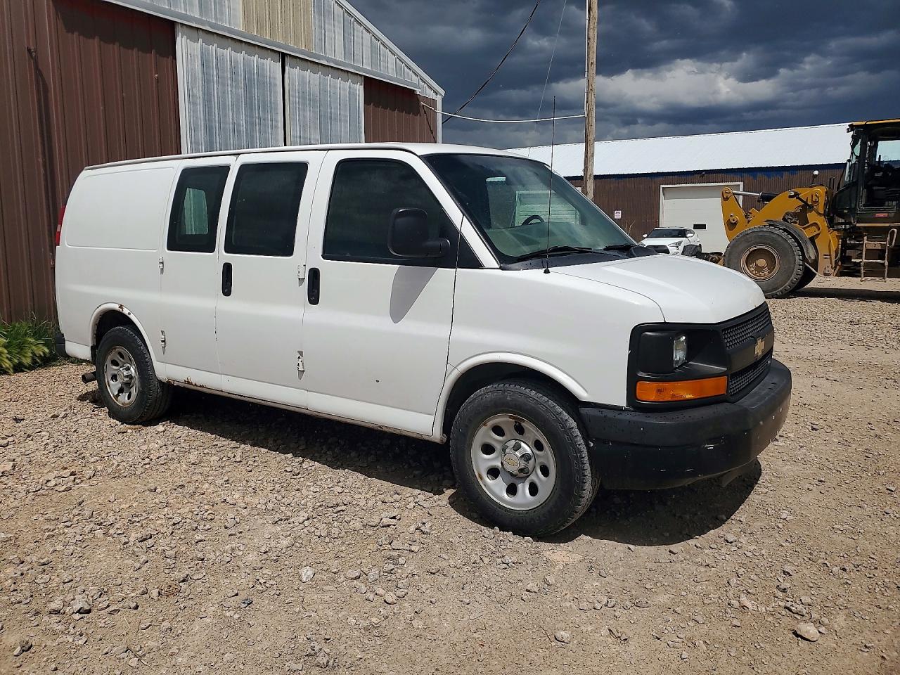 1GCSHAF45E1138202 · 2014 CHEVROLET EXPRESS G1500 · 4/13