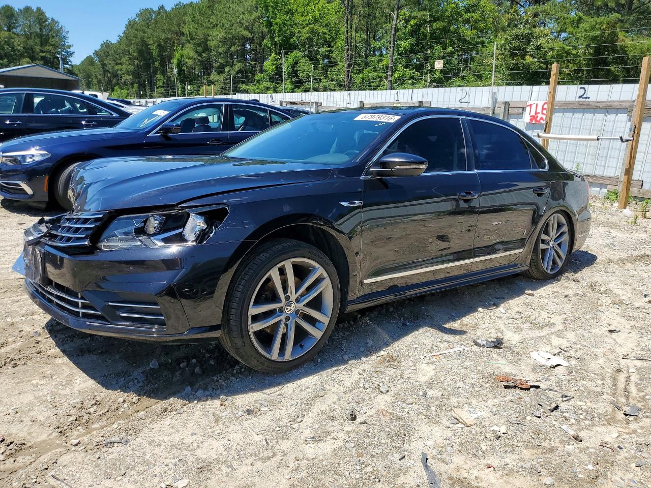 2017 VOLKSWAGEN PASSAT