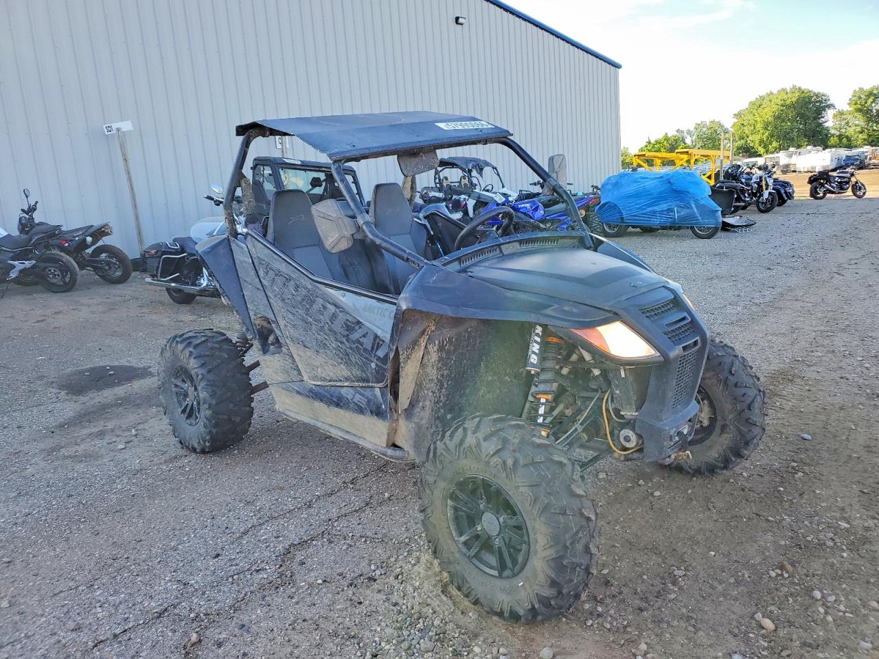 4UF17MPVXHT306232 · 2017 ARCTIC CAT WILDCAT