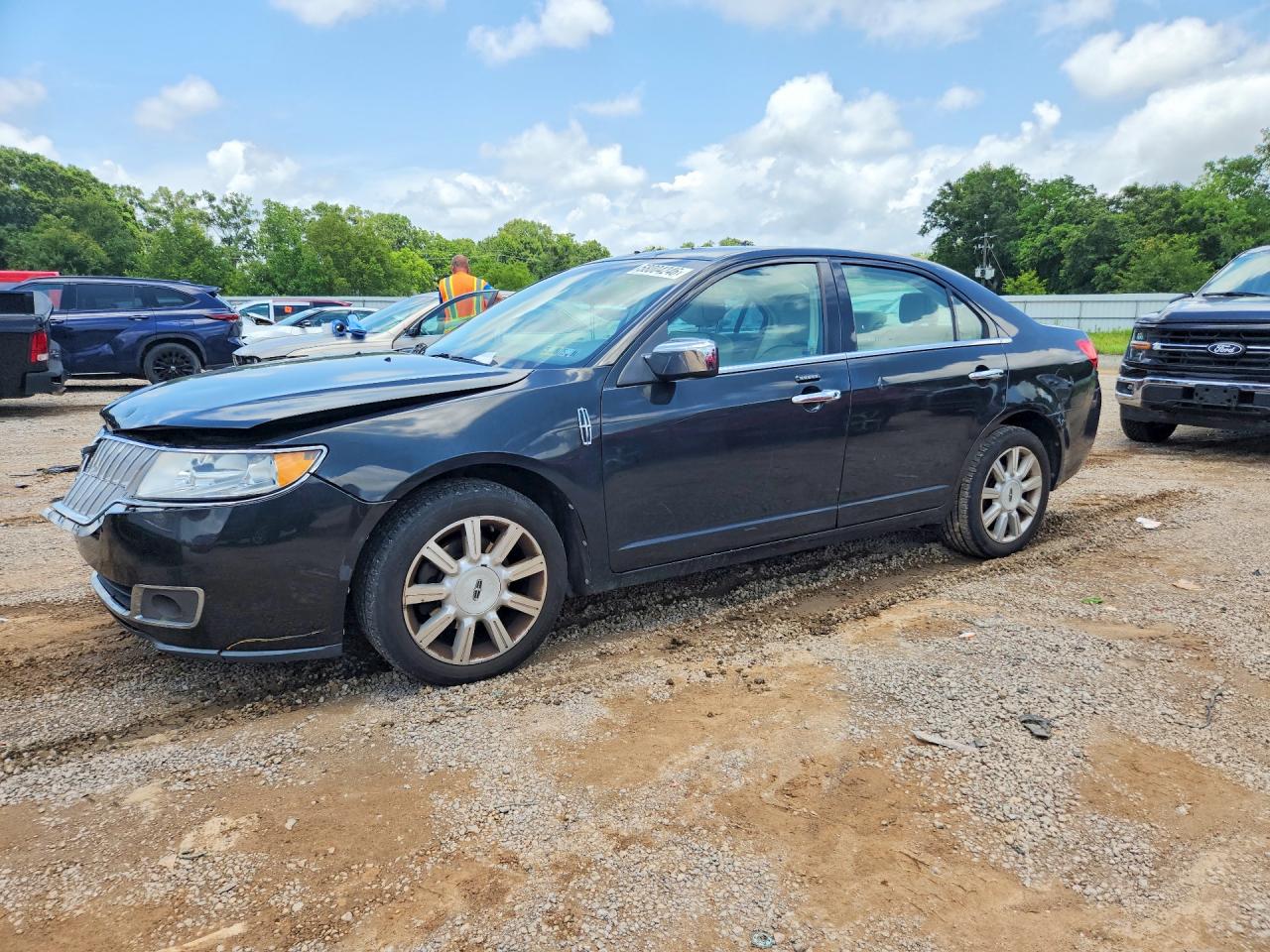 3LNHL2GC9CR825556 · 2012 LINCOLN MKZ