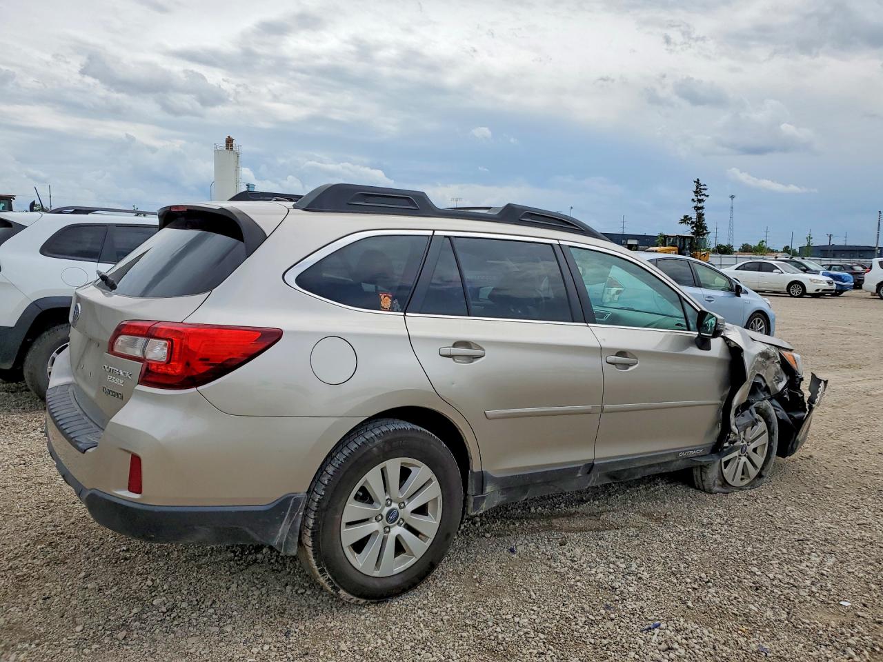 4S4BSAFC8F3304156 · 2015 SUBARU OUTBACK · 3/13