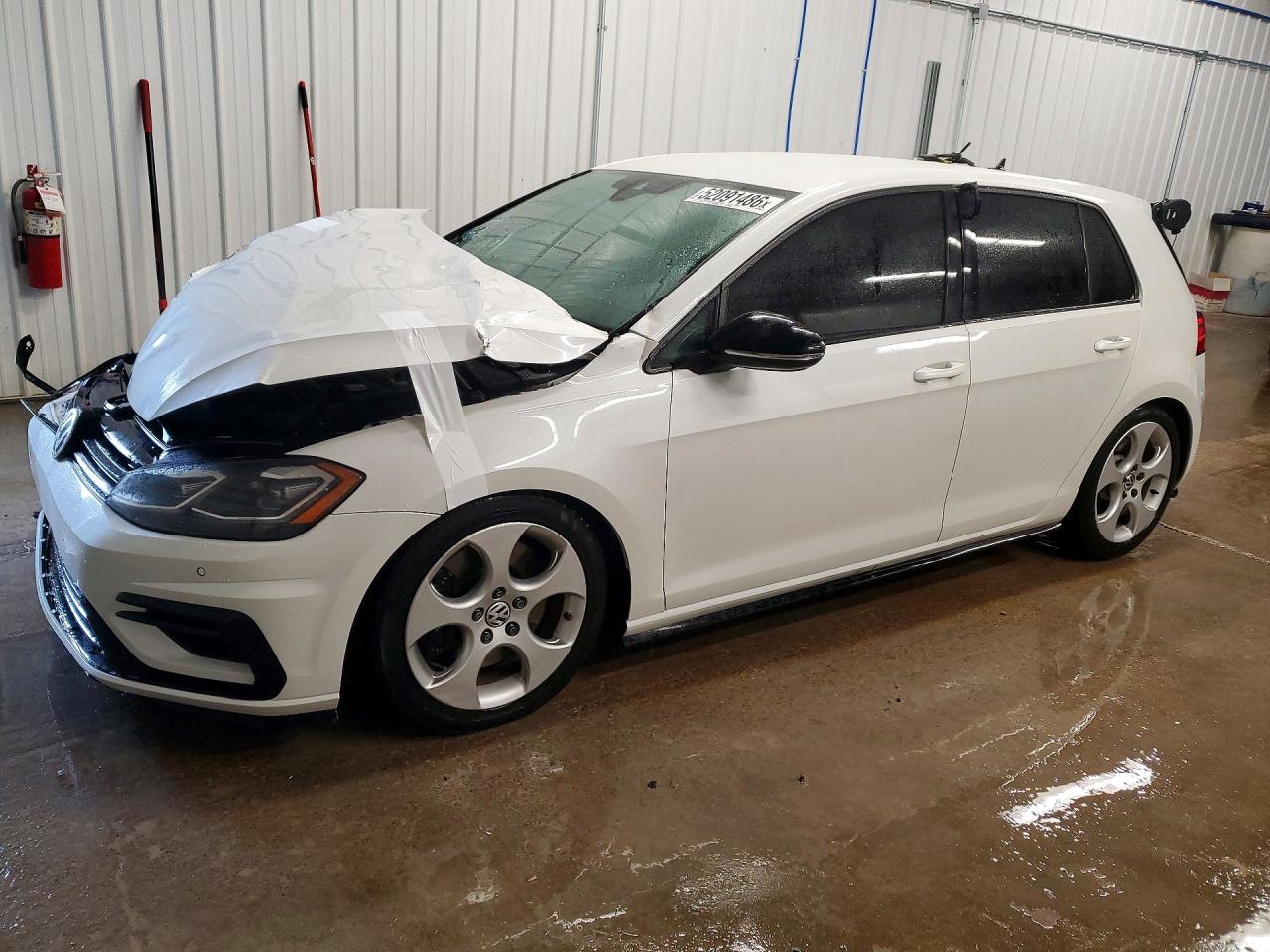 2019 VOLKSWAGEN GOLF R