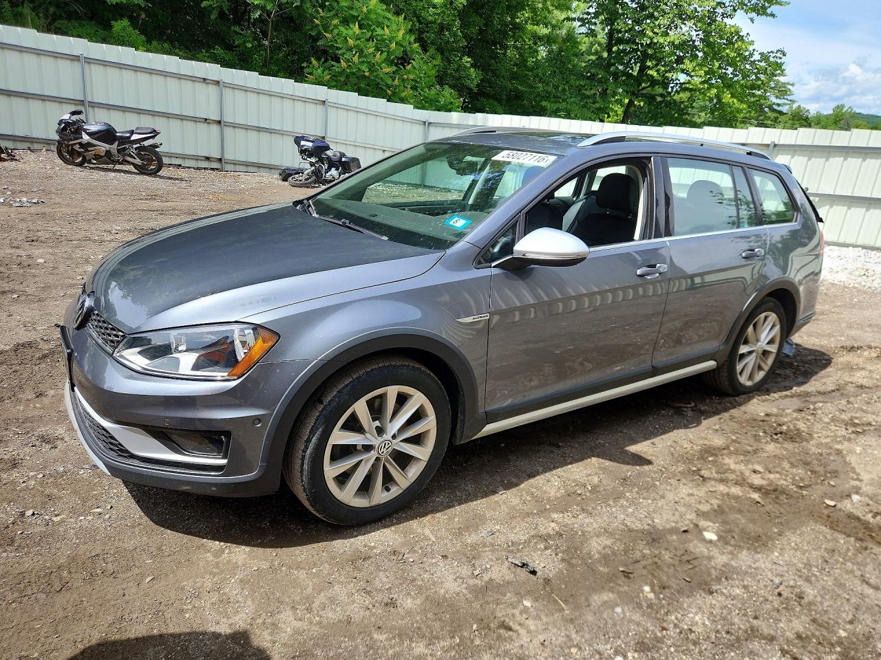 3VWH17AU9HM507270 · 2017 VOLKSWAGEN GOLF ALLTRACK