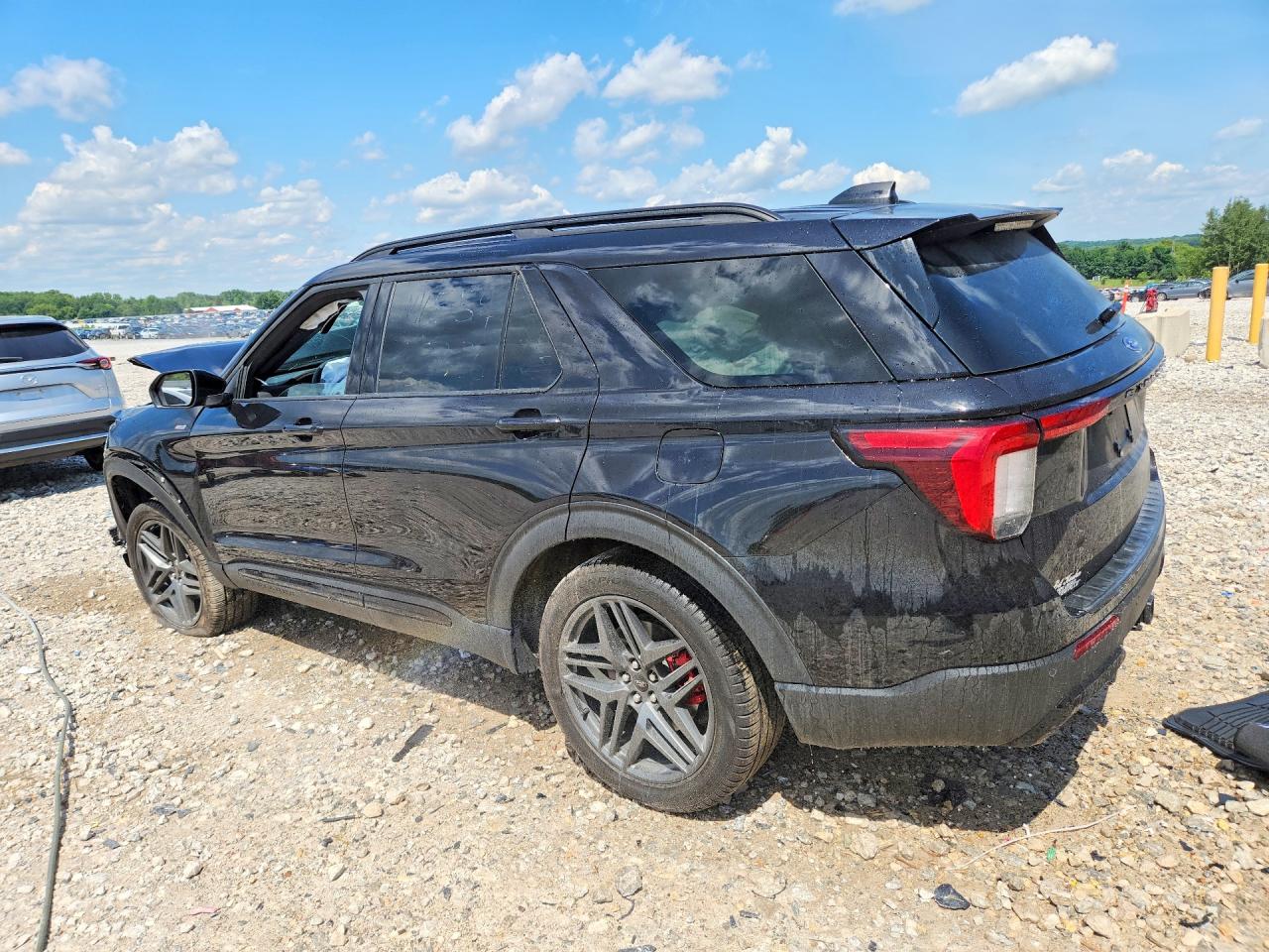 1FMUK8KH8SGC54946 · 2025 FORD EXPLORER · 2/13